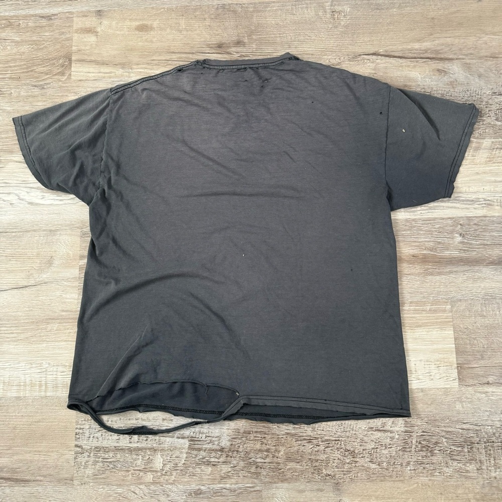 Led Zeppelin thrashed destroyed band t shirt measures 23x27 fits men’s XL - Picture 4 of 5